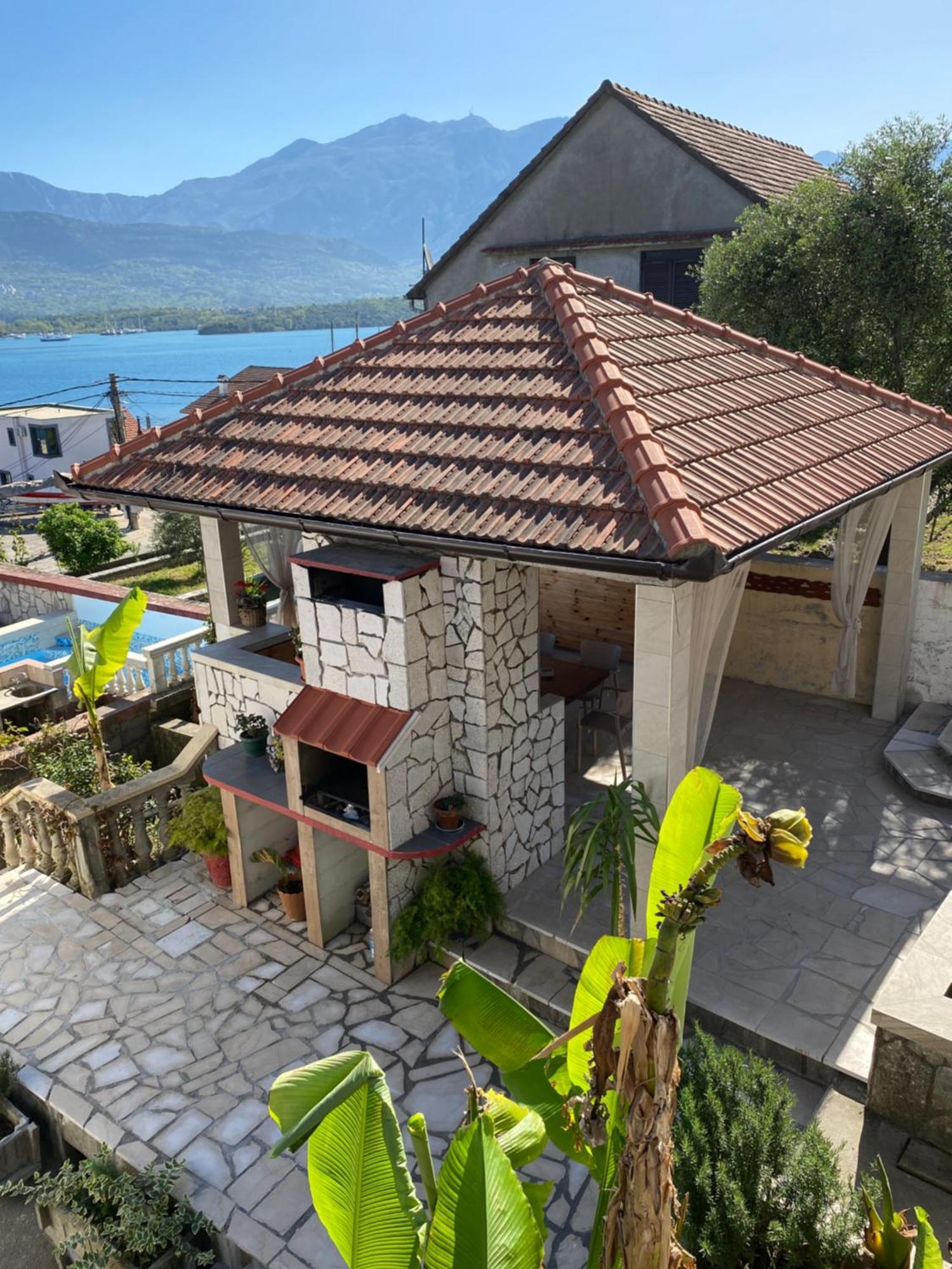 Ino Apartments Tivat Buitenkant foto